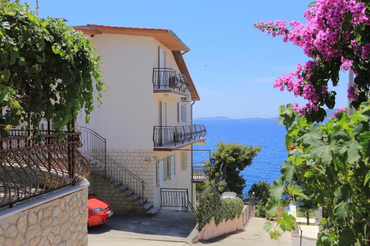 Apartments By The Sea Okrug Donji, Ciovo - 16657 Donji Okrug  Exterior foto